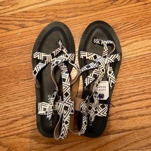 Lucky Brand Sandals